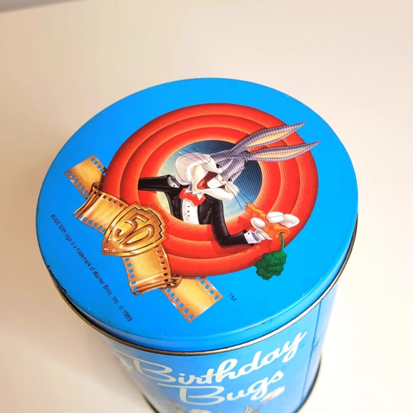 Vintage 1989 Bugs Bunny 50th Birthday Collectible Tin Can with Lid - Picture 7 of 12